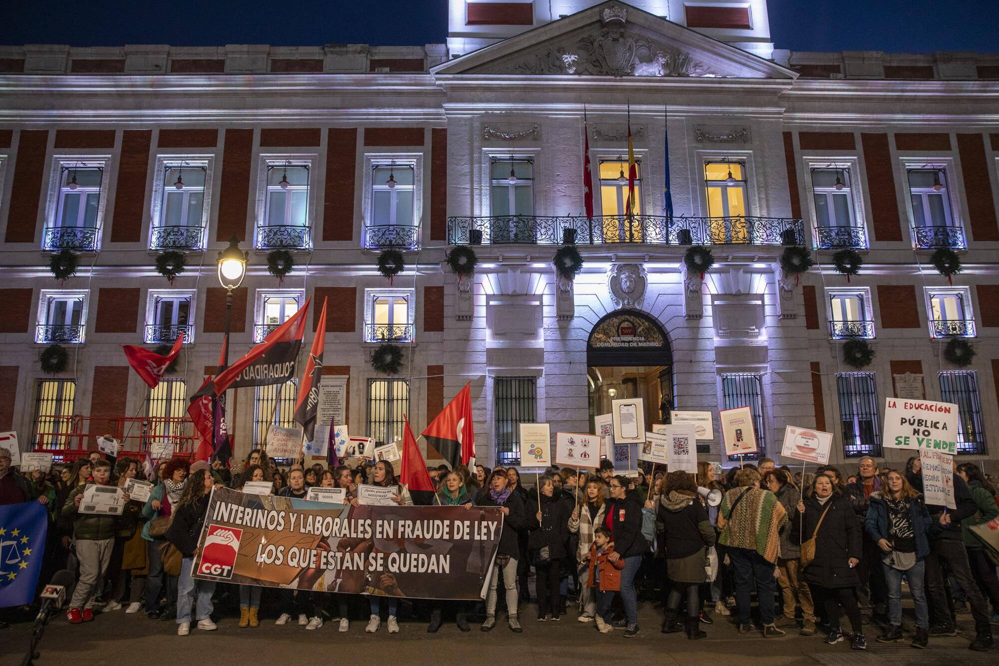 Concentración Interinos despidos Sol  - 5